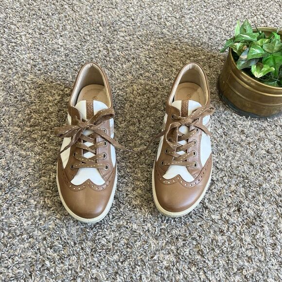 ECCO Women's Classic Golf Spikeless Leather Shoe Oxford Wingtip EU 37 US 6.5